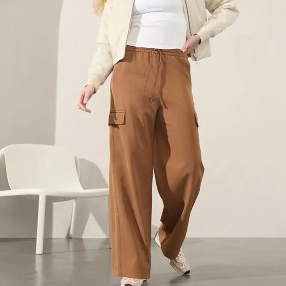 Athleta Tan Wide Leg Cargo Pants